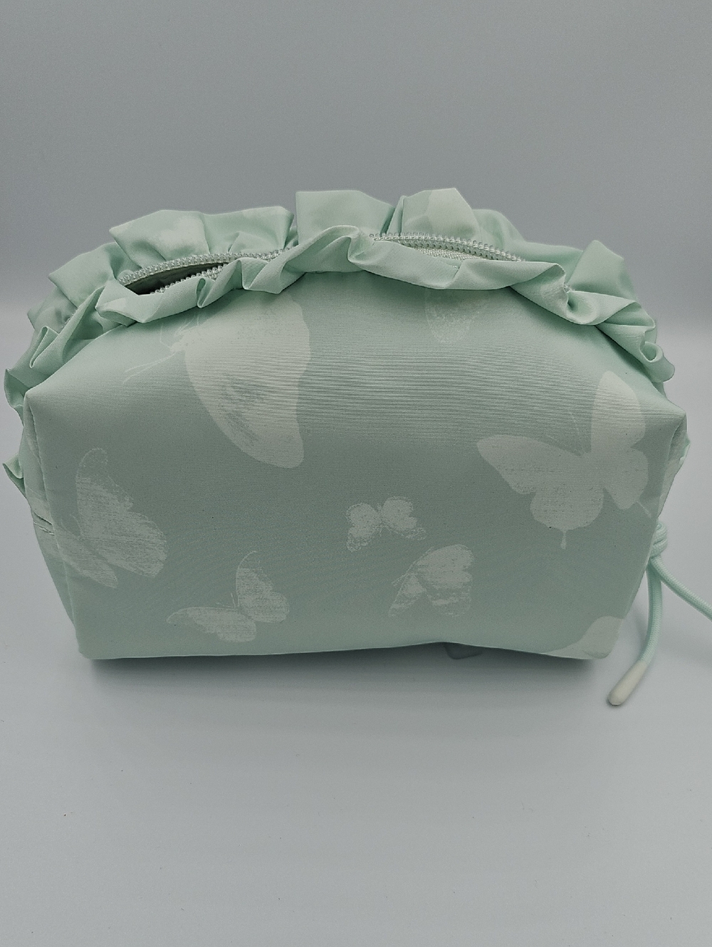 NWOT Ruffled Butterfly Cosmetic Bag in Mint Green(KIDS Or WOMEN)